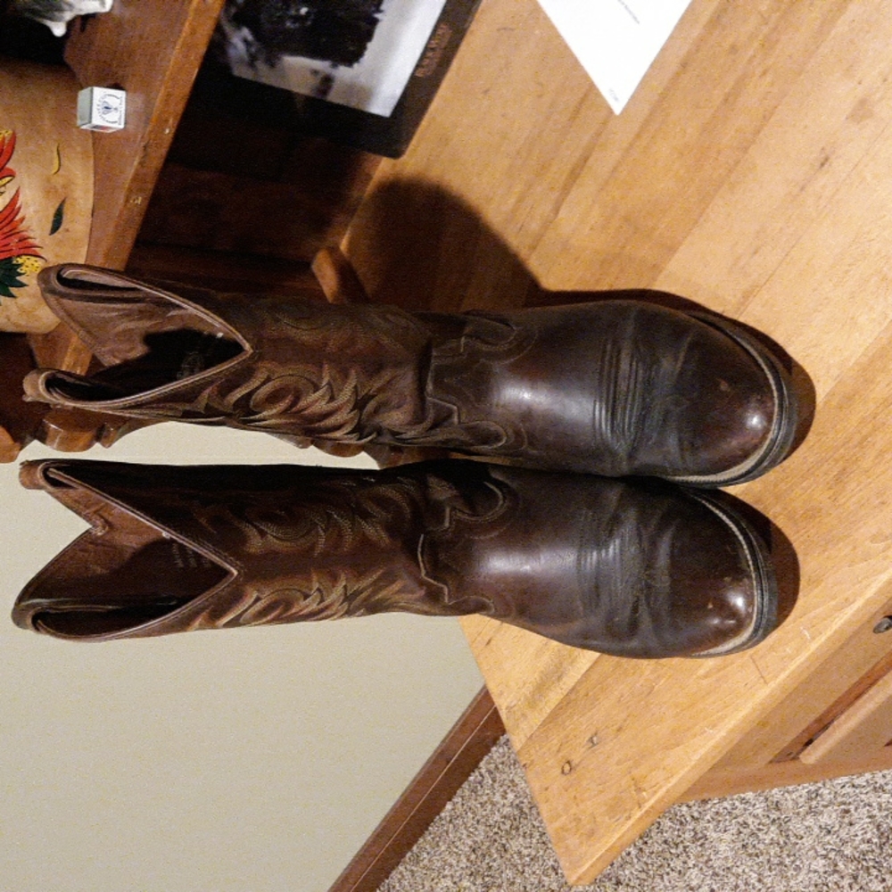 Justin cowboy boots